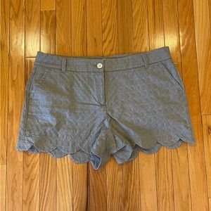 Crown & Ivy Shelby Women’s scalloped gray size 14 4 pocket shorts